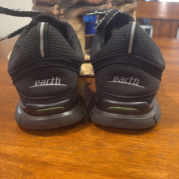 EARTH VEGAN - Picture 4 of 6